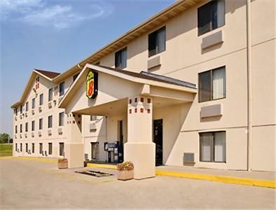 Super 8 Wichita East Kellogg Hotel Exterior foto